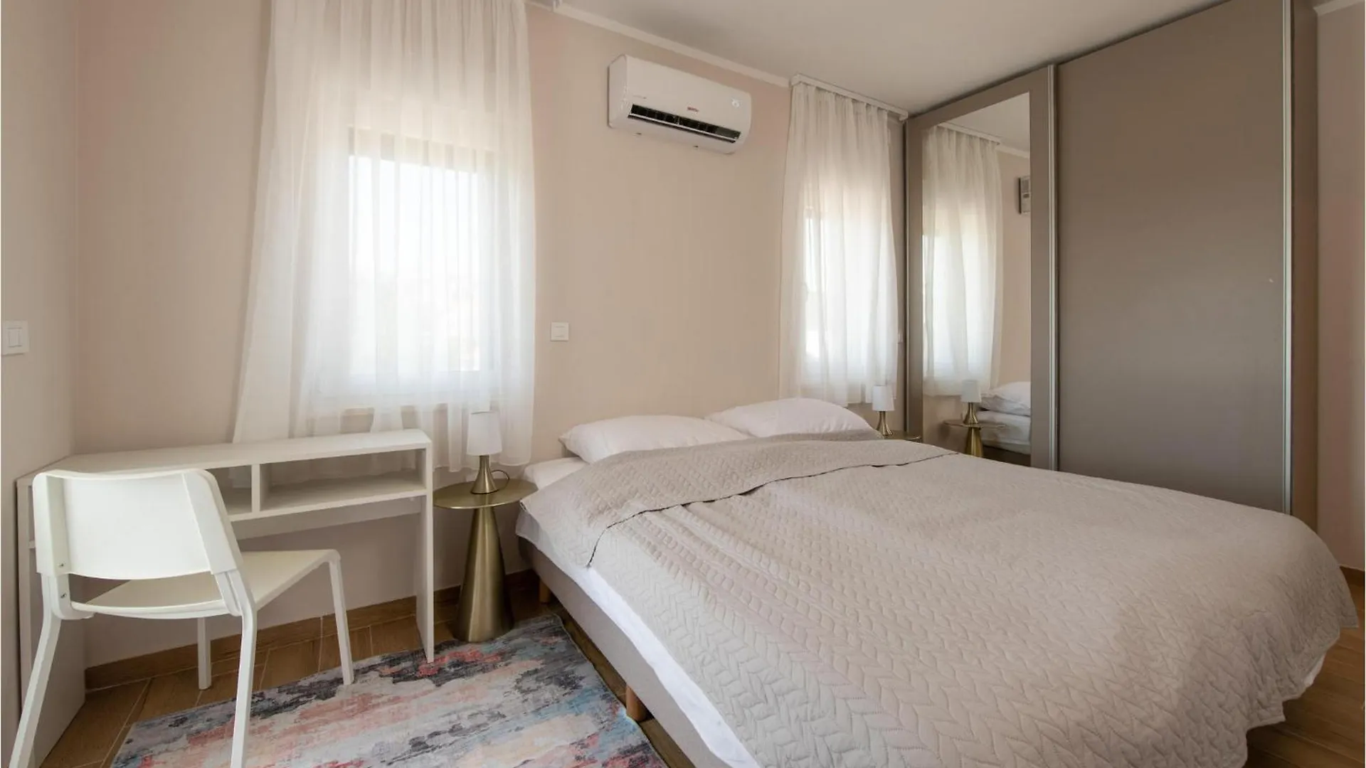 Stunning Home In Pula With Kitchen