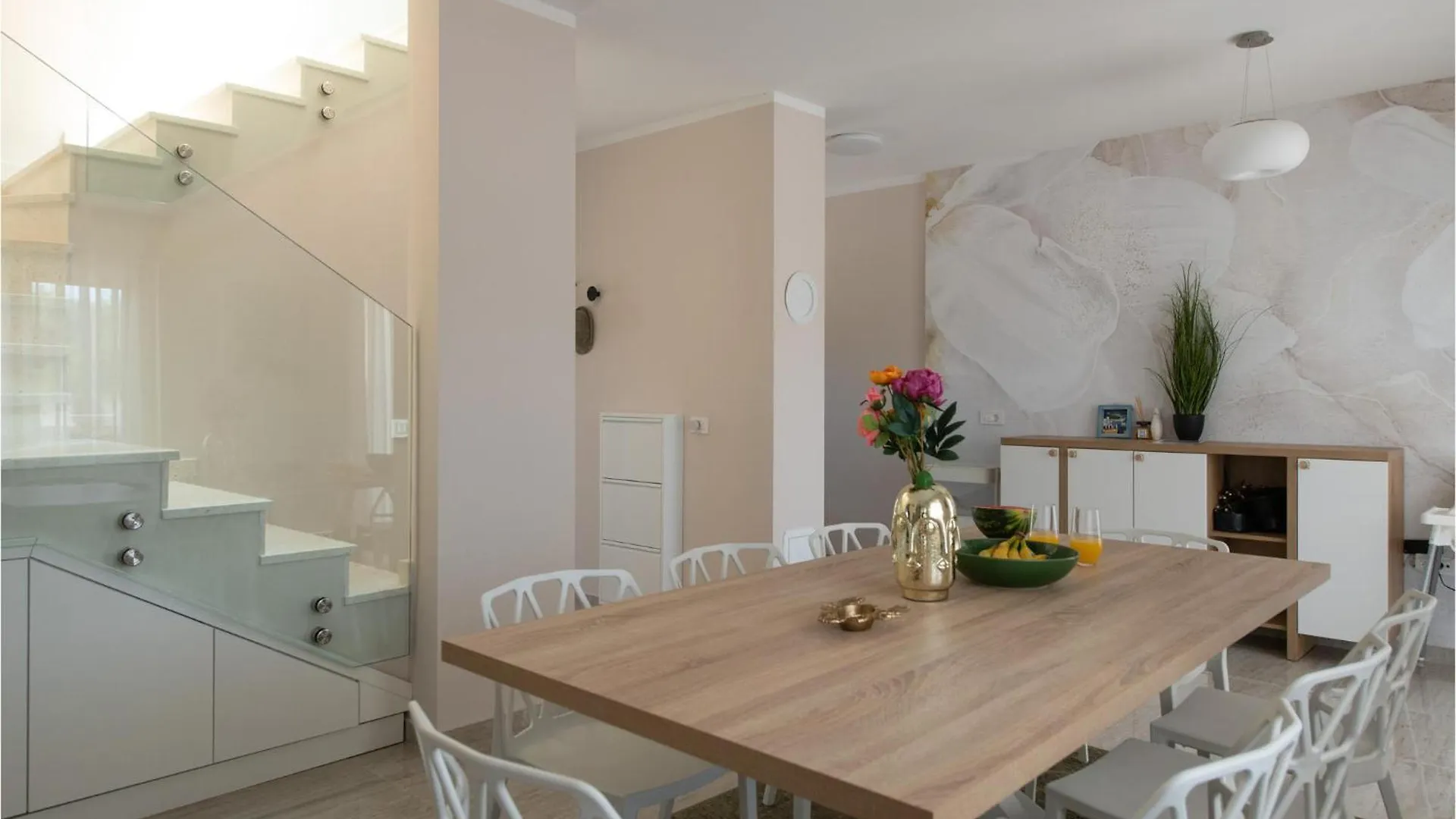 Stunning Home In Pula With Kitchen Croatia